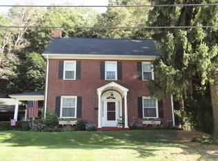 603 Hall St, Aliquippa, PA 15001