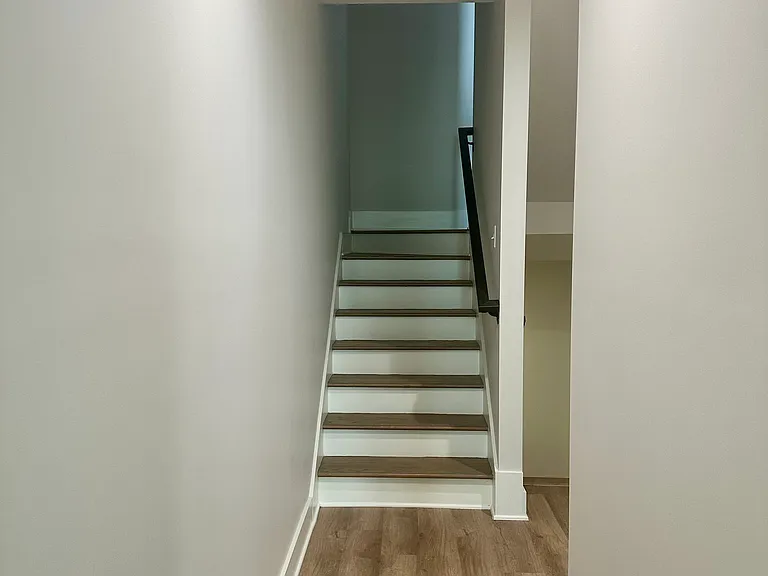 15 Vine St NE #15 — Photo 11