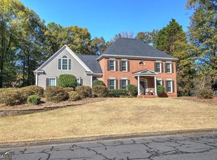 4 Buckingham Ct, Cartersville, GA 30120