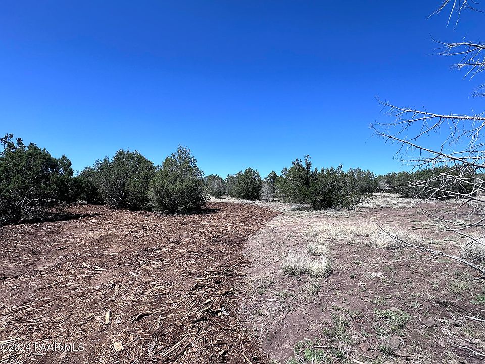 1st image of 137 W Lee Dr