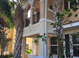 3870 82nd Avenue Cir E APT 101, Sarasota, FL 34243