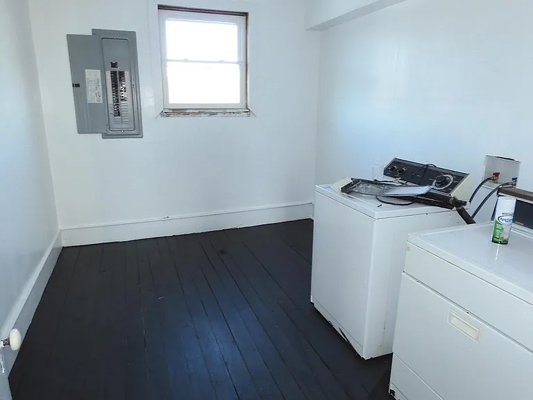 310 Virginia Ave — Photo 11