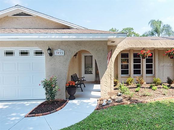 5th image of 3933 Maui Way