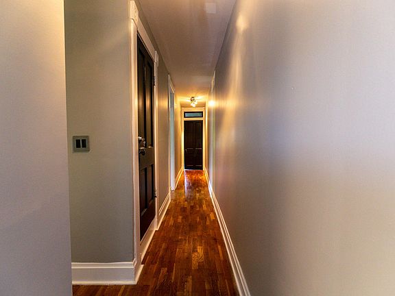 5th image of 221-223 Thurman Ave