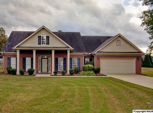220 Duck Creek Dr, New Market, AL 35761