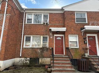 13816 68th Dr #A, Flushing, NY 11367
