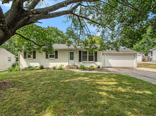 1849 Covington Dr SE, Grand Rapids, MI 49506