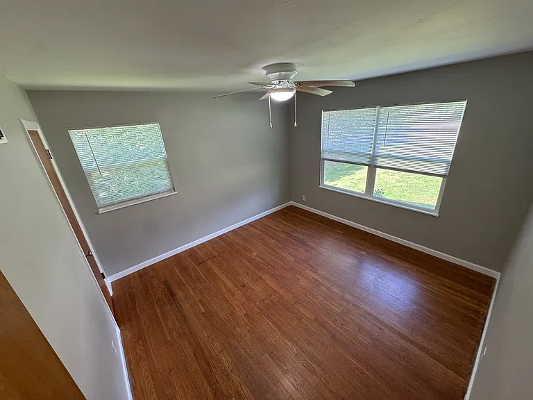 229 Ramsey Ln — Photo 15