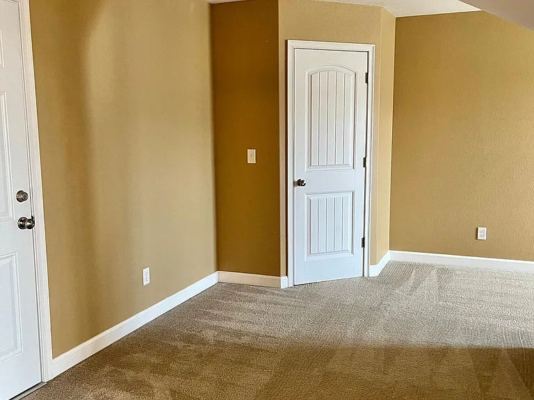 121 Shepards Way — Photo 13