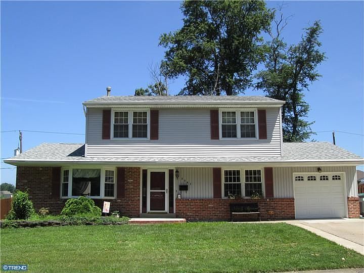 1st image of 2843 E Oakland Dr