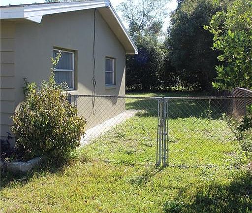 5th image of 17 N Melbourne St