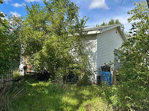 4th image of 1409 Allen St