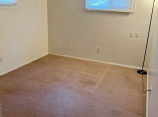 20 Crescent Dr, Struthers, OH