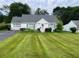 40 Beechwood Rd, New Hartford, NY 13413