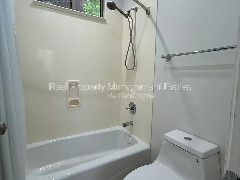 23012 N 38th Pl — Photo 38