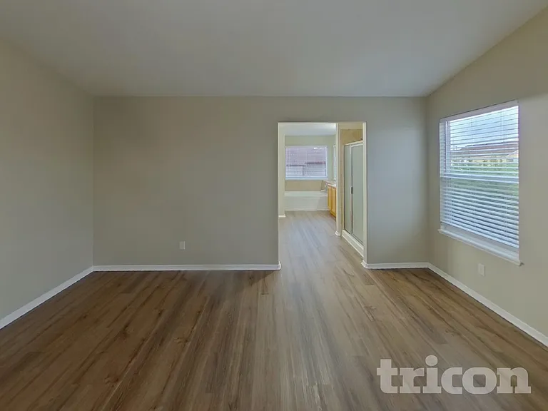7048 Sungold Dr — Photo 5