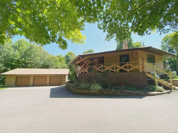 W11231 Eager Beaver Rd, Kempster, WI 54424