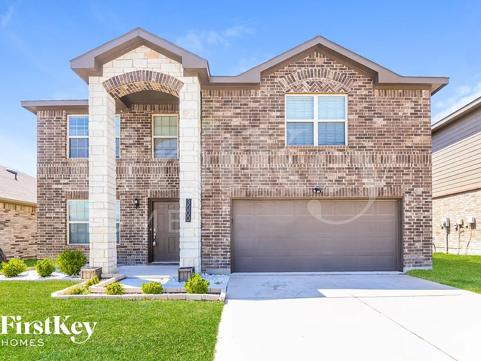 3000 Whitetail Chase Dr