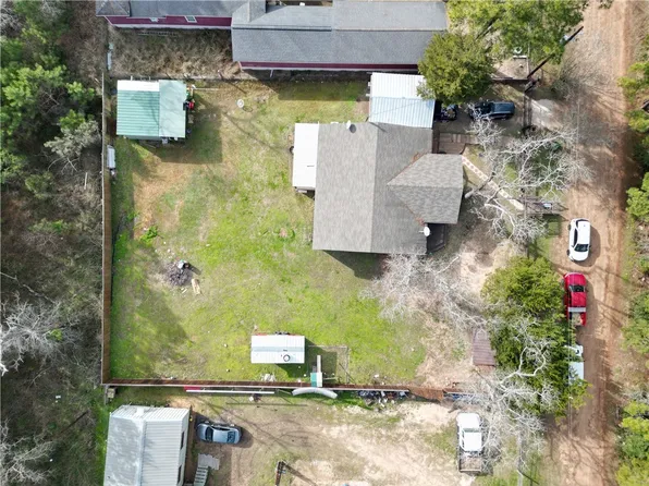 7912 Acacia Ln, Plantersville, TX 77363