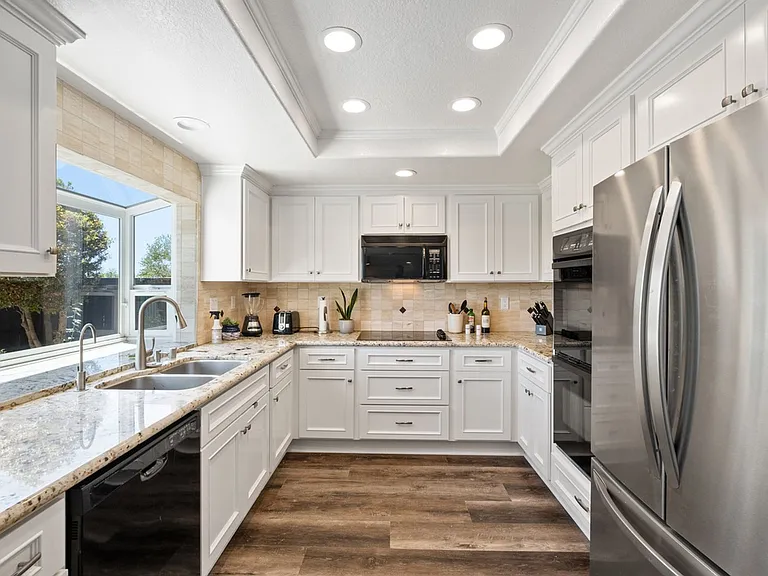23952 Dory Dr — Photo 14