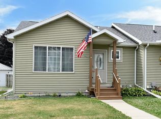 1011 E 4th St, Winona, MN 55987