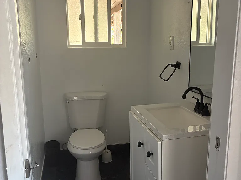 4301 Myrtle Ave — Photo 9