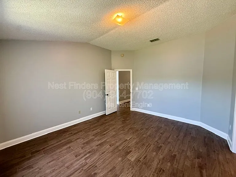 3139 Mountain Ash Rd — Photo 18