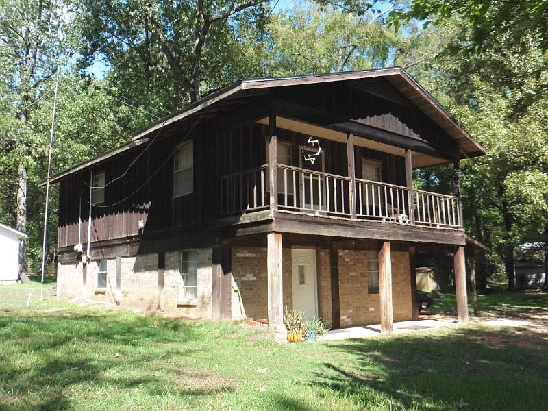1st image of 160 Shamrock Dr