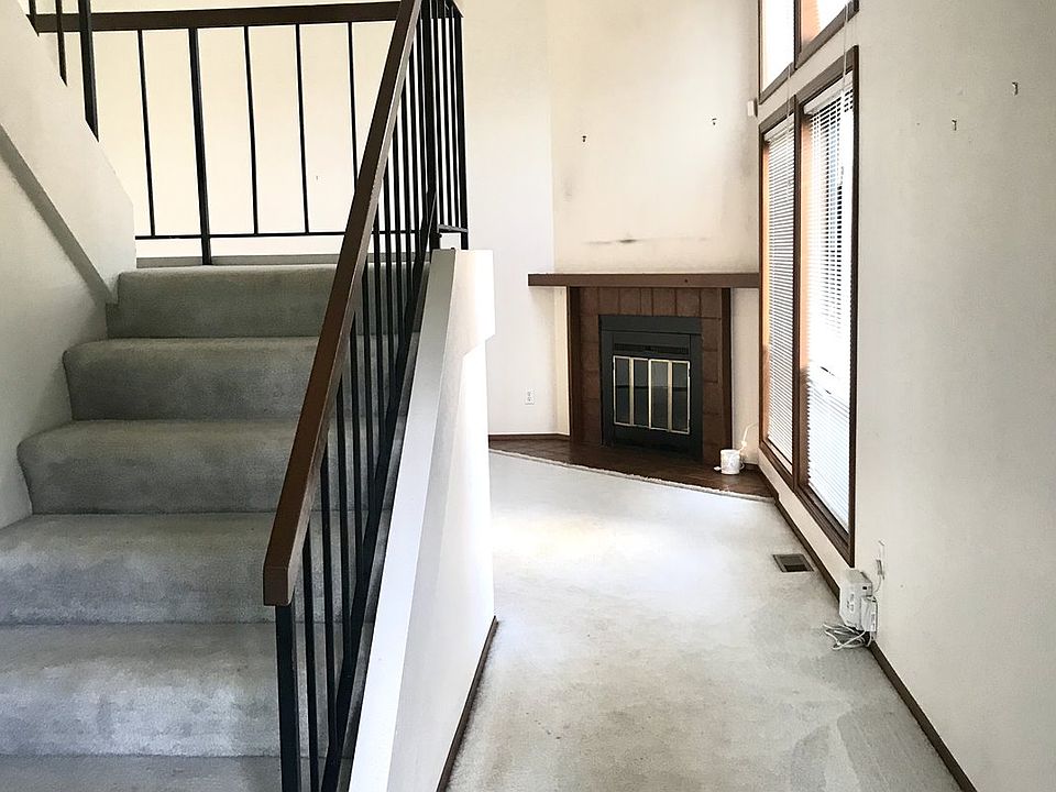 1st image of 4117 SE Wynnwood Dr