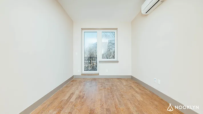 Rented by Nooklyn NYC LLC | media 11