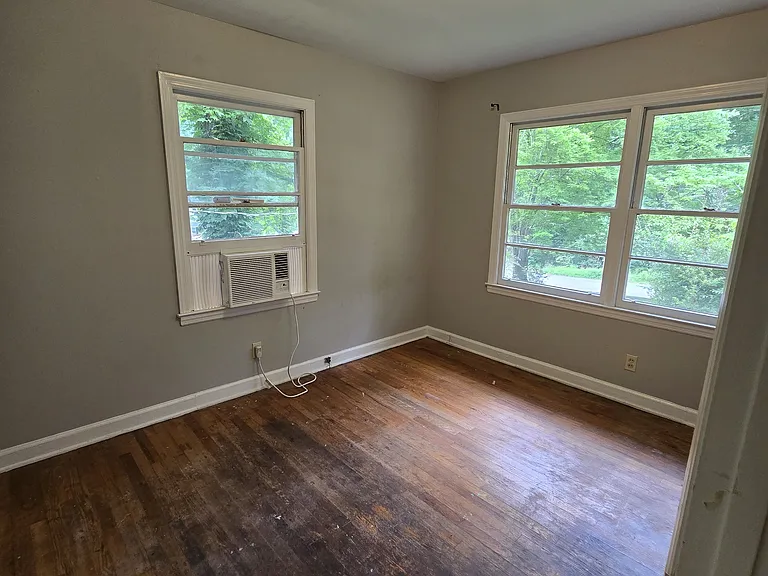 412 Beechwood Cir — Photo 7