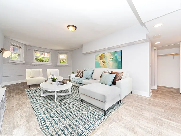1445 W Balmoral Ave #GN — Photo 2