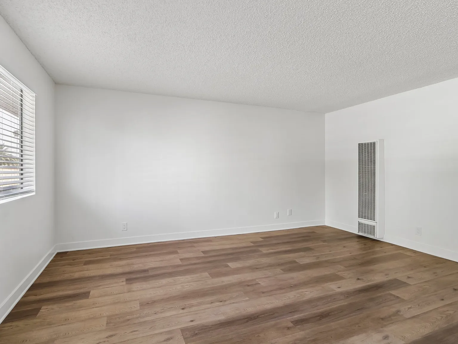 2 bed, 800 sqft, $2,095 — Photo 4
