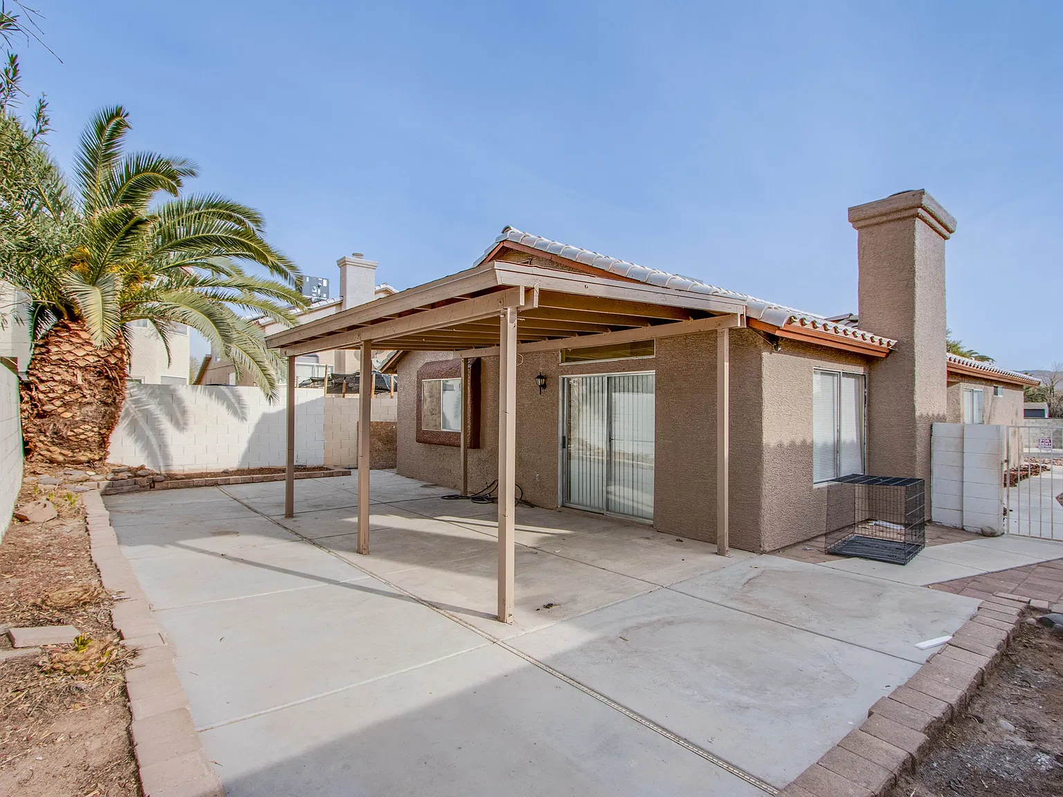3 bed, 1231 sqft, $2,000 — Photo 4