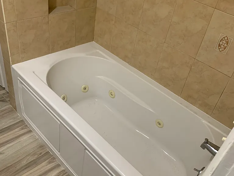 233 Pine St #3 — Photo 9