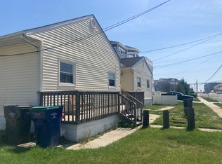 109 8th St N #A, Brigantine, NJ 08203