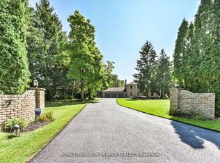 7 Skyview Ln, Aurora, ON