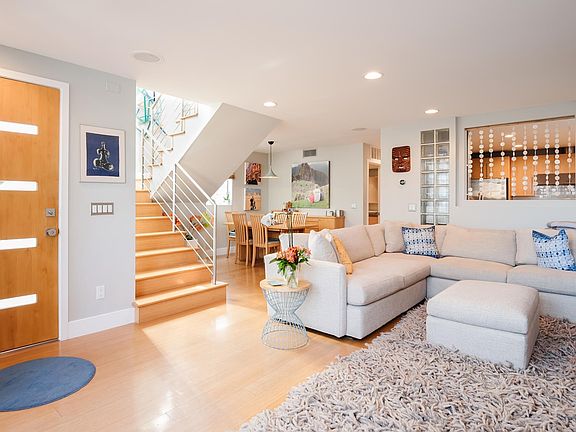 3rd image of 431 30th St