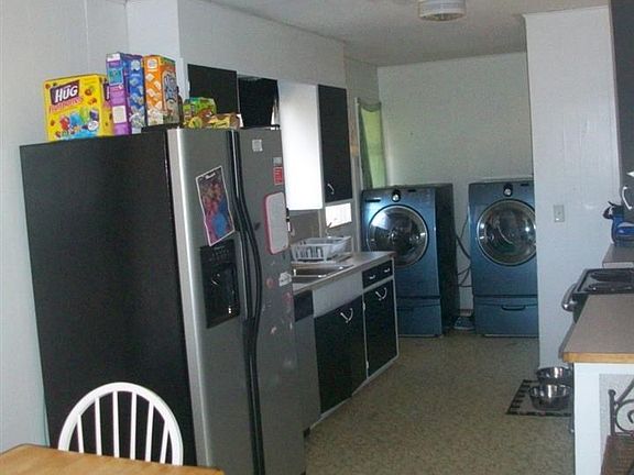 3rd image of 203 N Heights Blvd