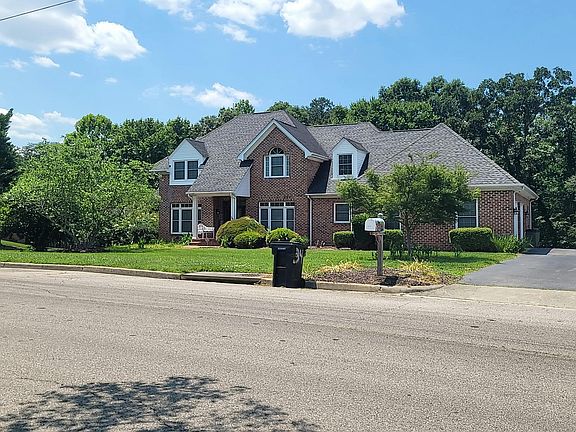 2nd image of 340 Updike Pl