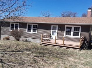 99 Perkins Ln, Burgettstown, PA 15021