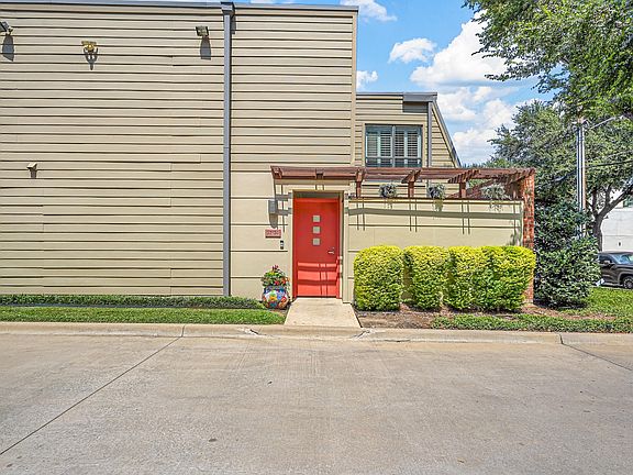 4th image of 3913 Buena Vista St Unit A