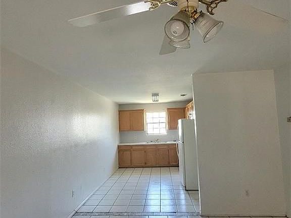 2nd image of 1612 Orange Ave #7