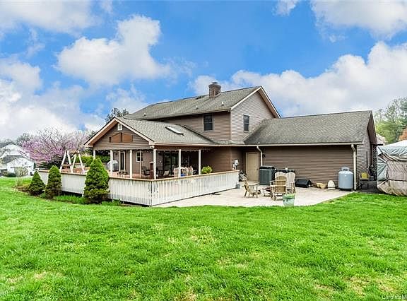 2nd image of 74 Beechwood Dr