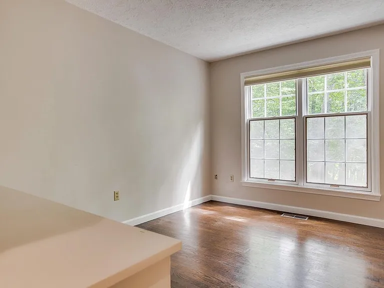 27 Buttonwood Rd — Photo 18
