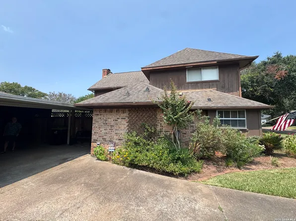 2016 MEADOW LN, Richmond, TX 77469