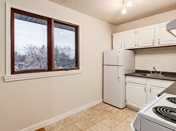 Lorrington Place | 5104 56th Ave, Lloydminster, AB