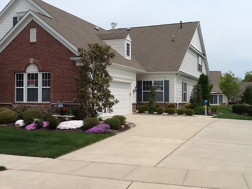 3 Br/3 BA Townhouse 