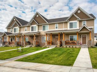 132 Cambridge Dr #132, West Des Moines, IA 50266