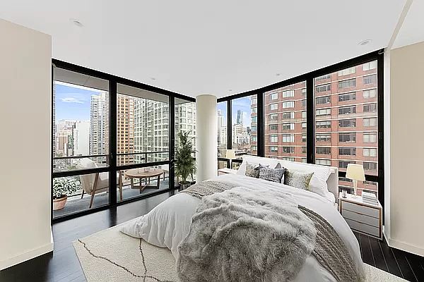 1st image of 101 W 24th St APT 18E